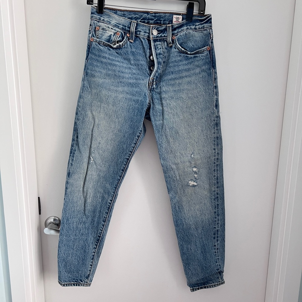 Levi’s Wedgie Straight Leg Jean